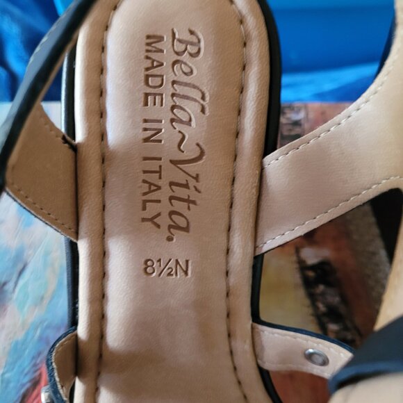 NEW UNWORN BELLA-VITA BLACK WEDGES size 8.5 narrow - Picture 4 of 9